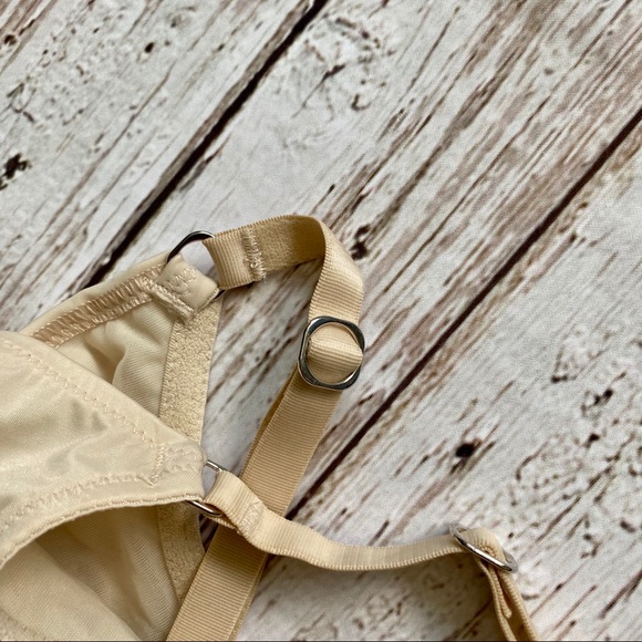 NEW Victoria's Secret Full Coverage Satin Underwire Bra 36C - Picture 4 of 5